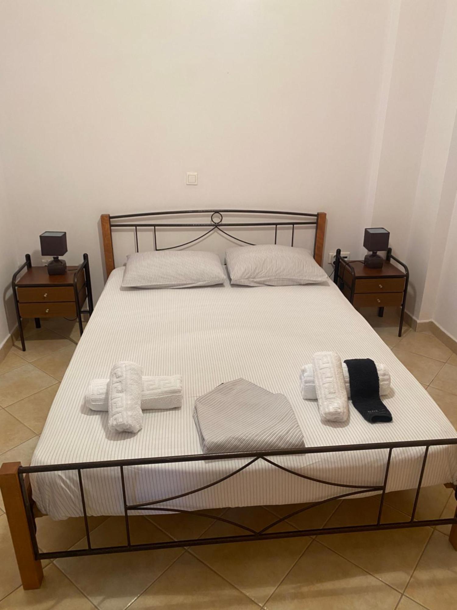 Alexis Apartments Pylos Buitenkant foto